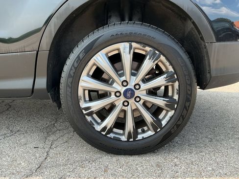 Used 2017 Ford Escape Titanium AWD/4WD image 10