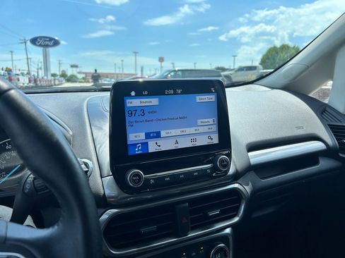Certified 2019 Ford EcoSport SE w/ SE Convenience Package AWD/4WD image 20