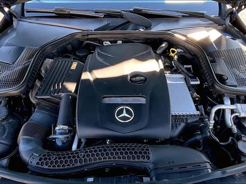 Used 2017 Mercedes-Benz C 300 4MATIC Sedan image 28