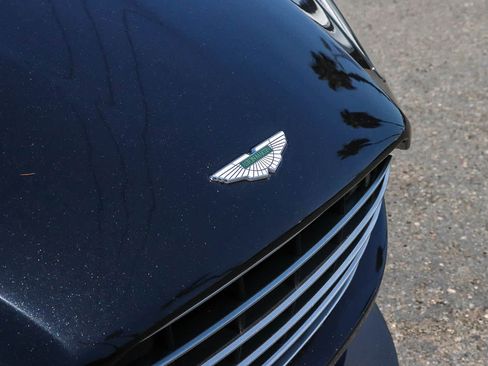 Used 2020 Aston Martin DB11 Coupe RWD image 6