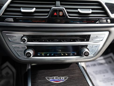 Used 2016 BMW 750i xDrive image 37