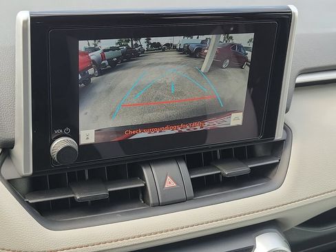 Certified 2025 Toyota RAV4 XLE w/ Convenience Package AWD/4WD image 15
