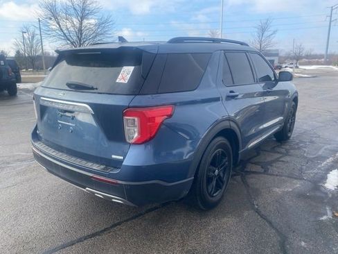 Used 2020 Ford Explorer XLT w/ Equipment Group 202A image 4