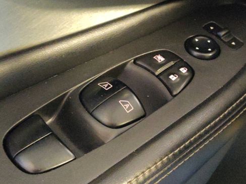 Used 2020 Nissan Murano SV AWD/4WD image 27