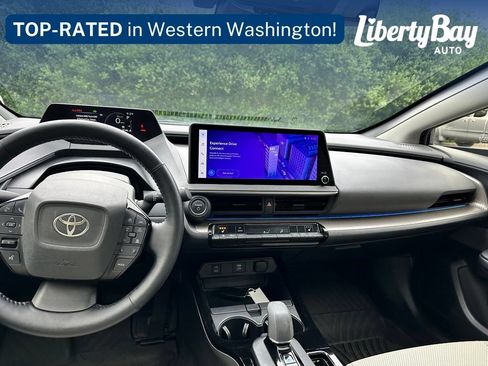 Used 2024 Toyota Prius XLE FWD image 26