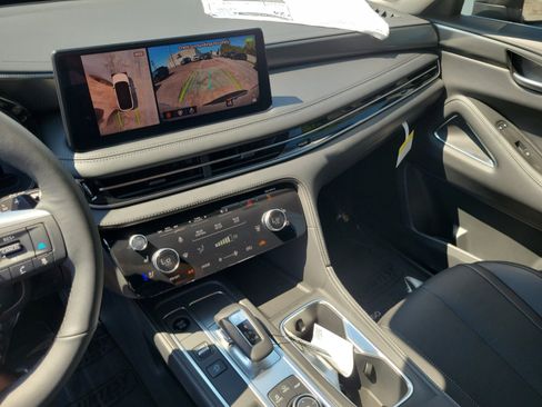 Certified 2026 INFINITI QX60 Luxe w/ Cargo Package AWD/4WD image 19