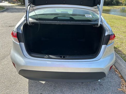 Certified 2025 Toyota Corolla LE image 10