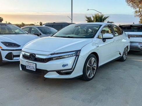 Used 2020 Honda Clarity Plug-In Hybrid image 1