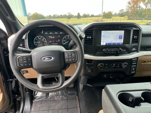 Used 2023 Ford F150 XLT image 18
