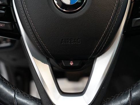 Used 2017 BMW 540i xDrive AWD/4WD image 35