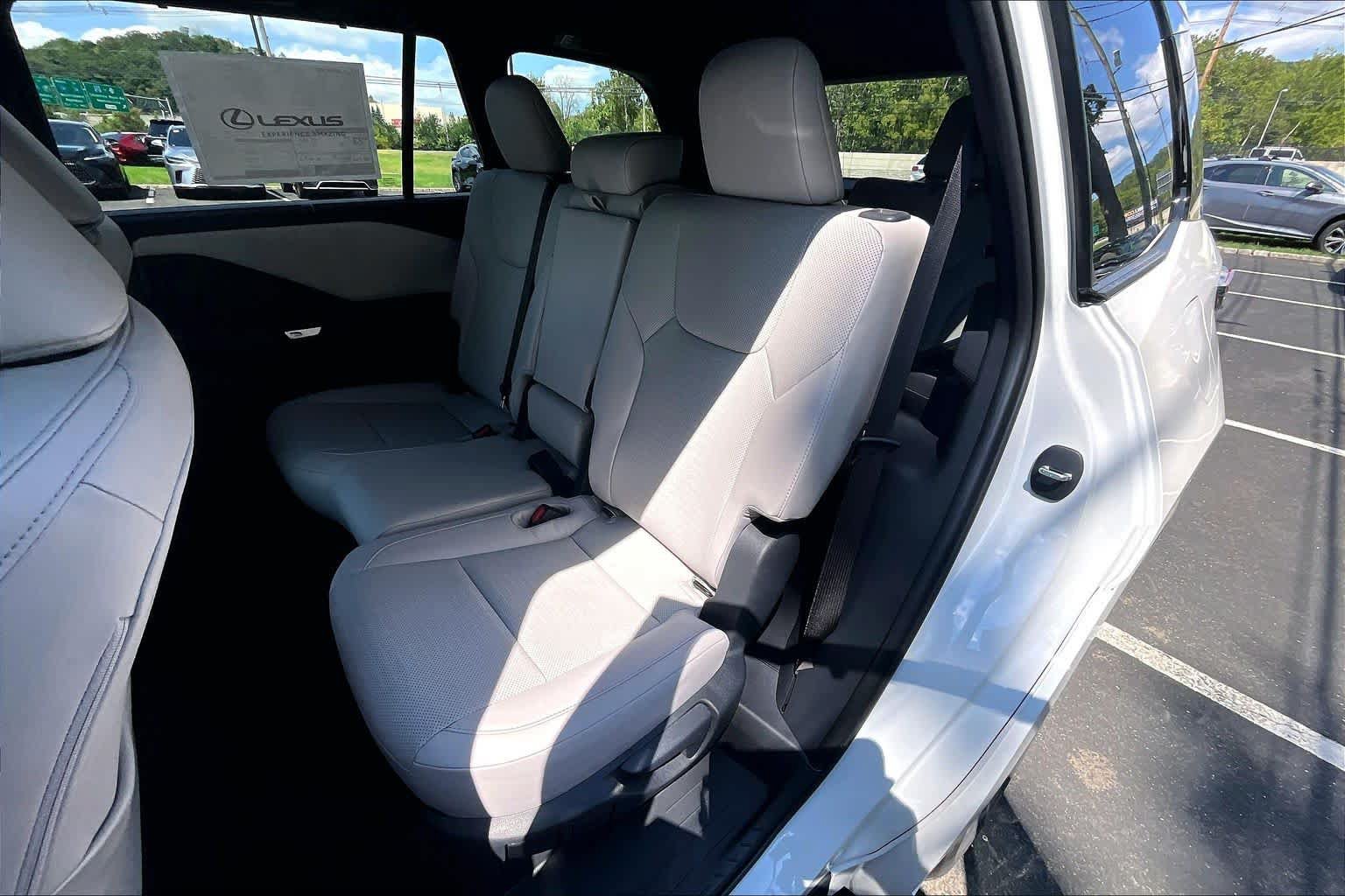 New 2026 Lexus TX 350 AWD image 10