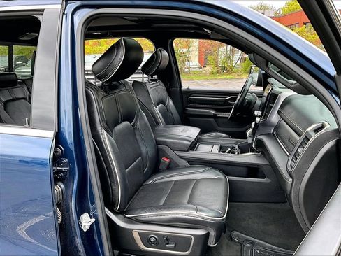 Used 2019 RAM 1500 Limited AWD/4WD image 11