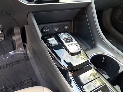 Used 2023 Hyundai Sonata SE image 22