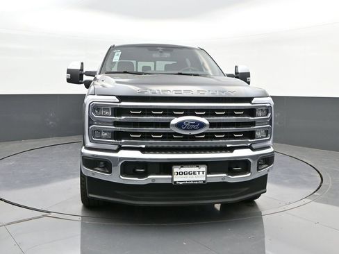 New 2025 Ford F250 King Ranch w/ Chrome Package image 8