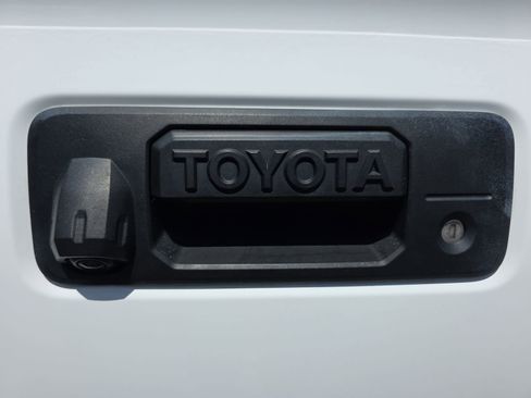 Used 2023 Toyota Tacoma TRD Off-Road w/ Black Out Package (TMS) AWD/4WD image 13
