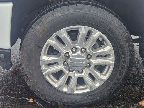 Used 2020 GMC Sierra 2500 Denali w/ Denali Ultimate Package image 11