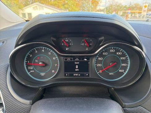 Used 2018 Chevrolet Cruze LT image 28