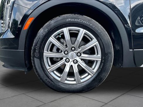 Used 2022 Cadillac XT4 Premium Luxury w/ Safety Alert Package AWD/4WD image 11