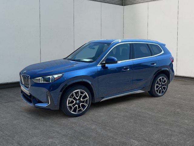 Used 2025 BMW X1 xDrive28i AWD/4WD image 1