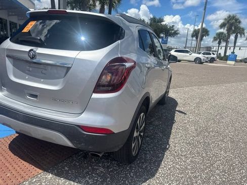 Used 2021 Buick Encore Preferred FWD image 24