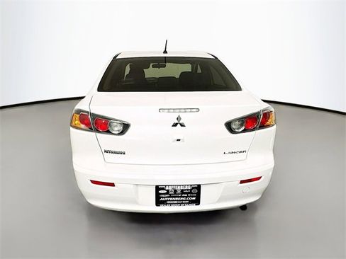 Used 2017 Mitsubishi Lancer ES image 6