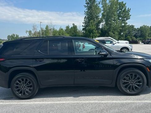 Certified 2023 Chevrolet Traverse RS image 4