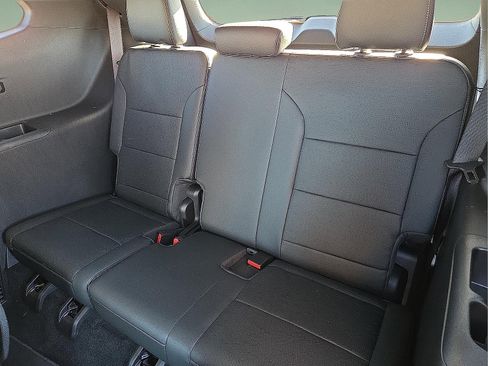 New 2025 Buick Enclave Sport Touring image 10