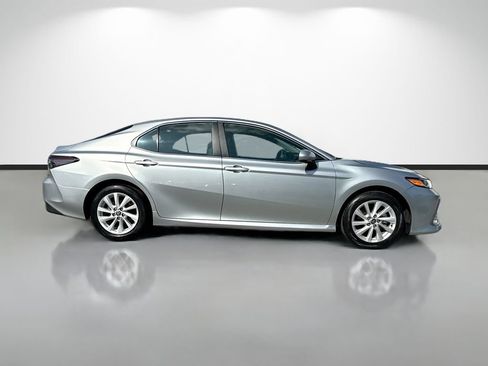 Used 2024 Toyota Camry LE FWD image 2