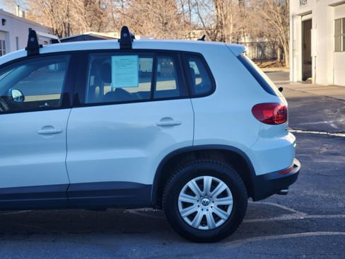 Used 2018 Volkswagen Tiguan Limited image 3