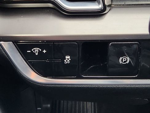 Used 2023 Kia Sportage EX image 21