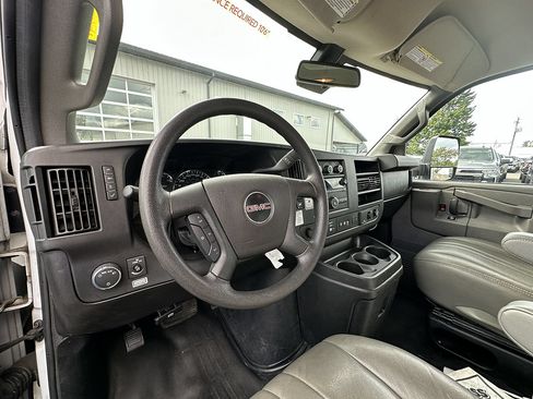 Used 2021 GMC Savana 3500 Extended w/ Power Convenience Package RWD image 24