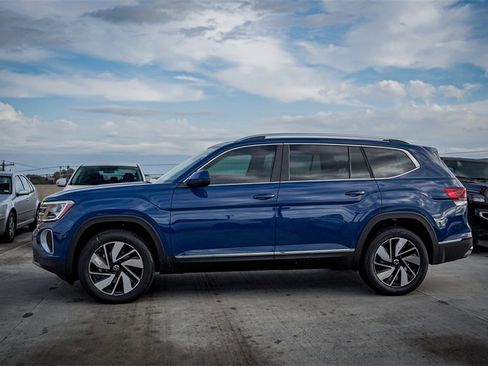 New 2026 Volkswagen Atlas SEL image 6