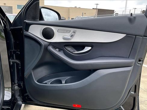 Used 2019 Mercedes-Benz GLC 300 image 20