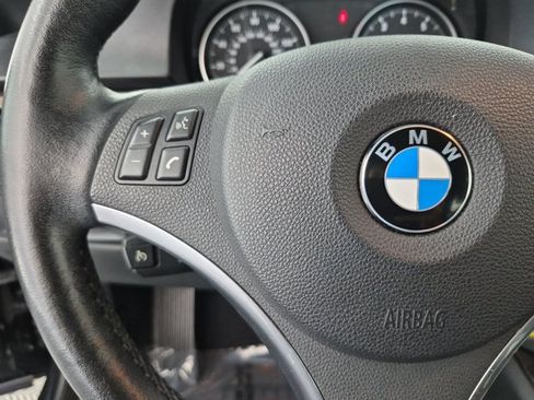 Used 2013 BMW 335i Convertible RWD image 28