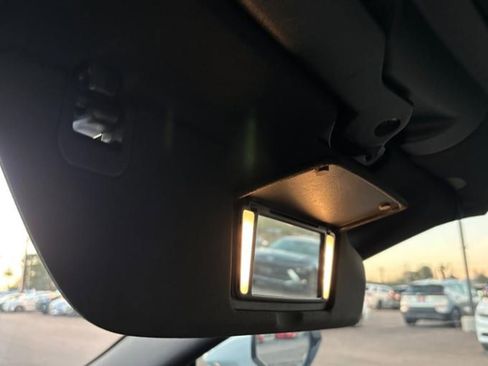 Used 2021 Chevrolet Corvette Stingray Preferred Cpe w/ Z51 Performance Package image 23