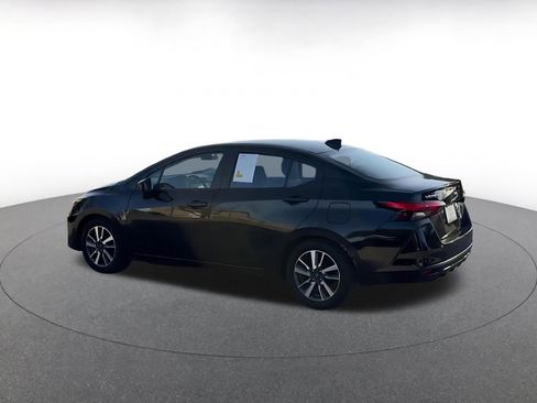 Used 2025 Nissan Versa SV image 10