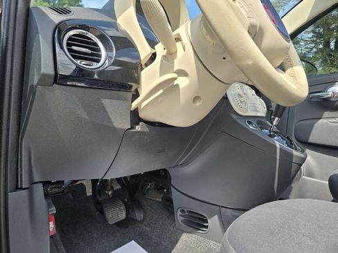 Used 2013 FIAT 500 Pop FWD image 19
