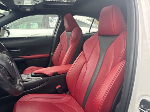 Used 2020 Lexus UX 250h F Sport image 12