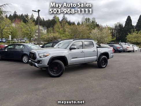 Used 2018 Toyota Tacoma TRD Off-Road AWD/4WD image 1