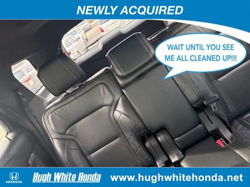 Used 2017 Ford Explorer Platinum image 6