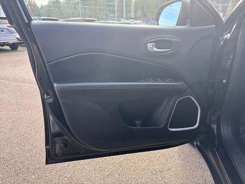 Used 2018 Jeep Compass Sport image 15