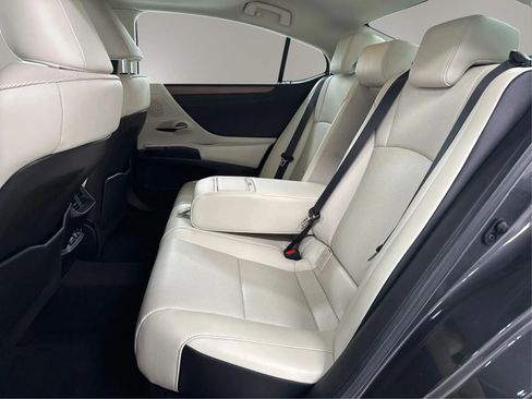Used 2025 Lexus ES 350 w/ Premium Package FWD image 10