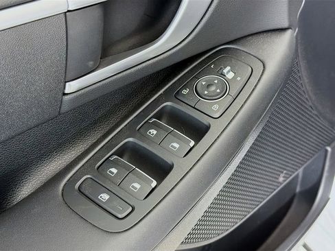 Used 2025 Hyundai Sonata SE FWD image 20