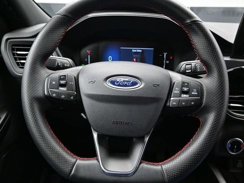Used 2025 Ford Escape ST-Line AWD/4WD image 29