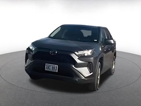 Used 2025 Toyota RAV4 XLE image 12