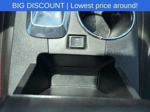 Used 2017 Chevrolet Equinox Premier w/ Enhanced Convenience Package FWD image 32