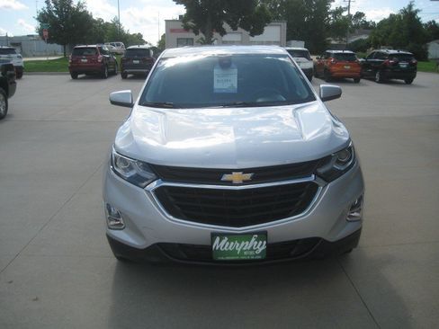 Used 2021 Chevrolet Equinox LT w/ LPO, Cargo Package AWD/4WD image 3