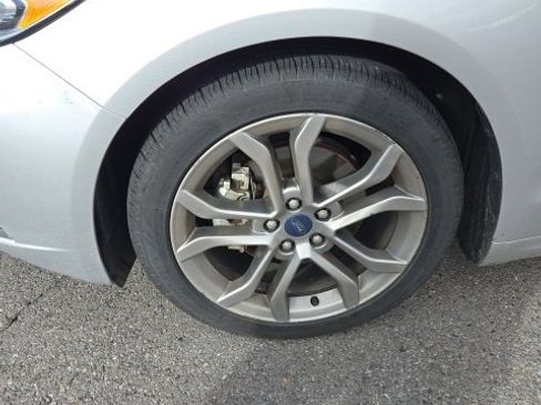 Used 2019 Ford Fusion SEL image 7