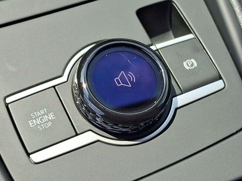 Used 2026 Volkswagen Tiguan S AWD/4WD image 23