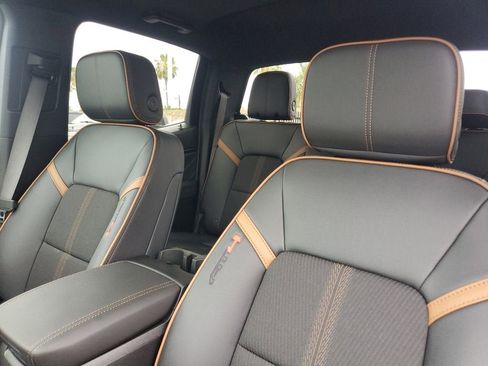 New 2026 GMC Canyon AT4 AWD/4WD image 6